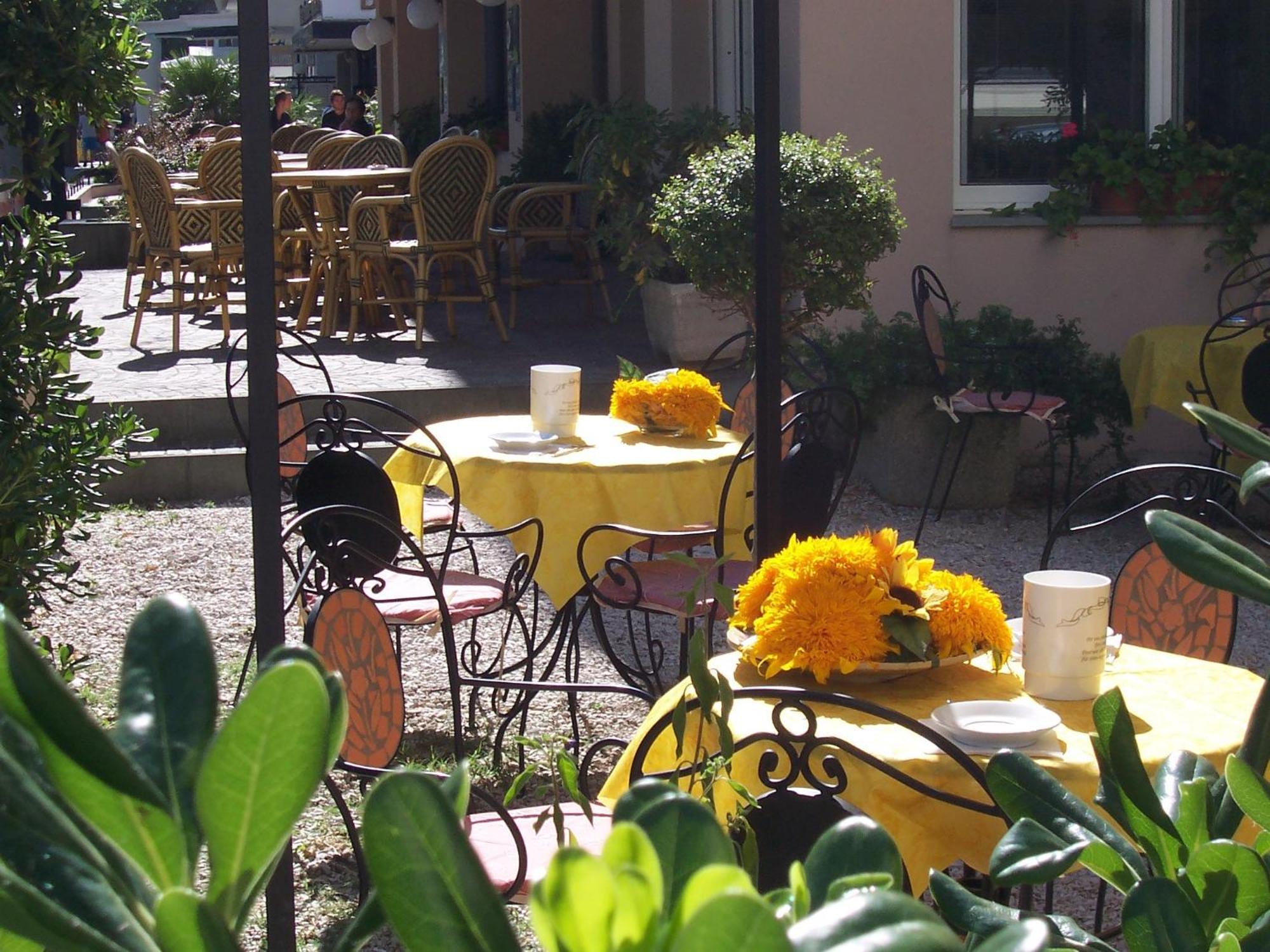 Hotel Des Bains Католика Екстериор снимка