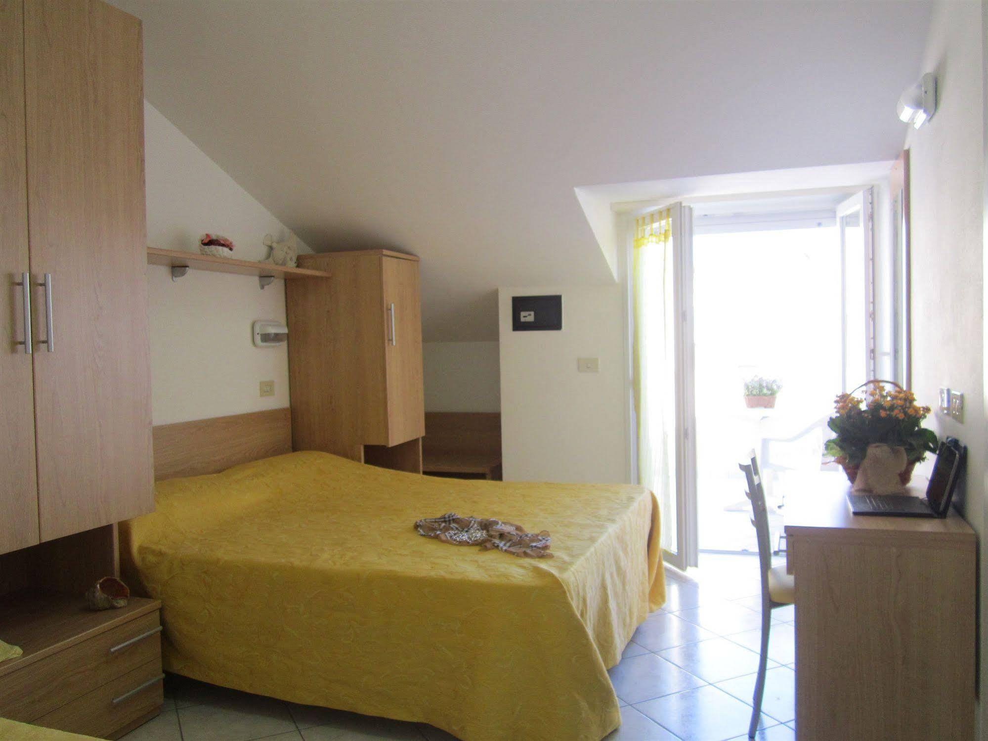Hotel Des Bains Католика Екстериор снимка